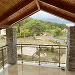 Bujtina Halili Two Bedrooms וילה