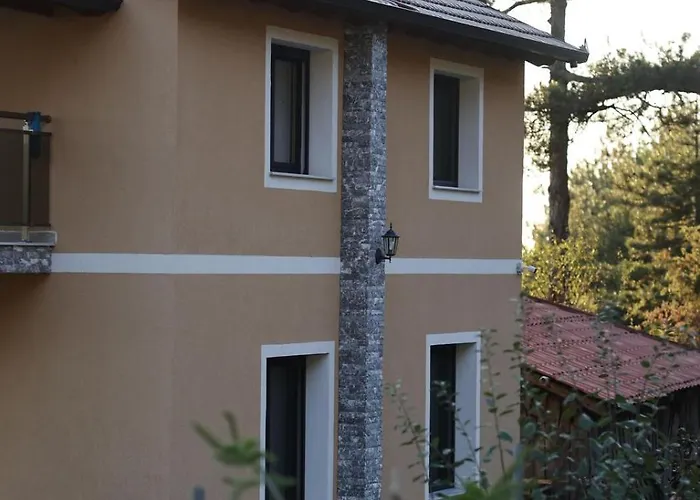 Villa Bujtina Halili Two Bedrooms *